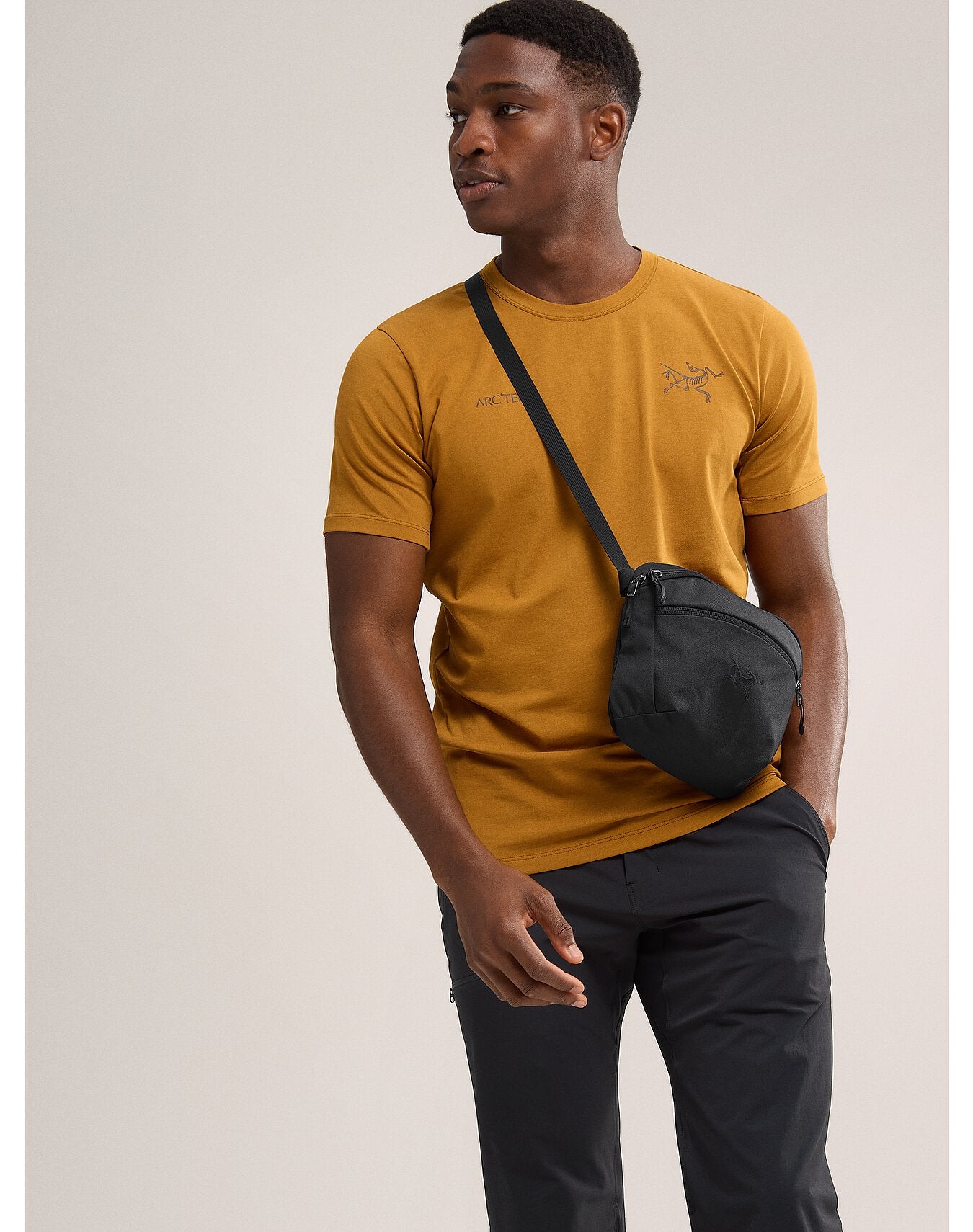 Mantis 2 Waistpack in Black Arc'teryx Australia