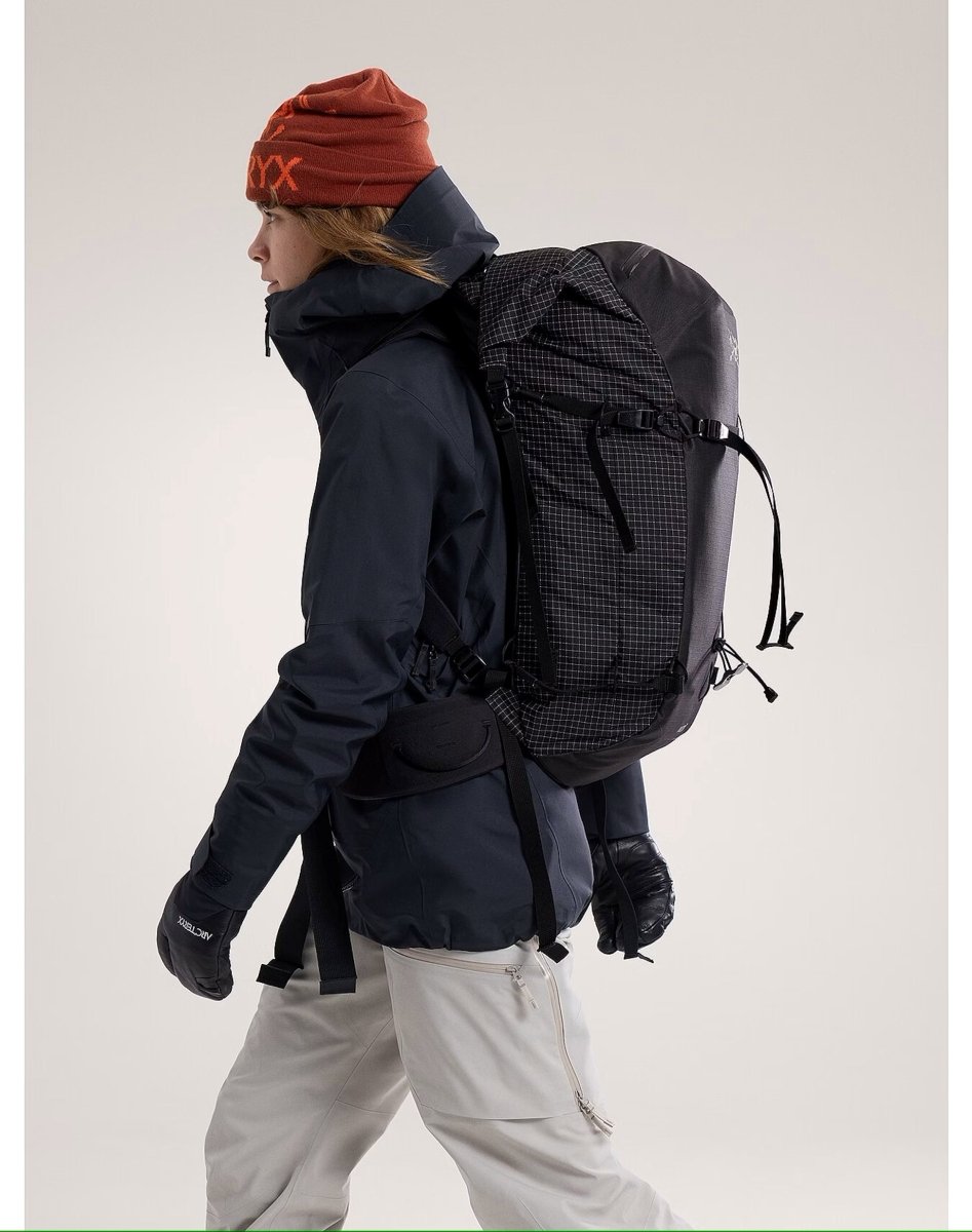 Micon 32 Backpack Black - Arc'teryx Australia