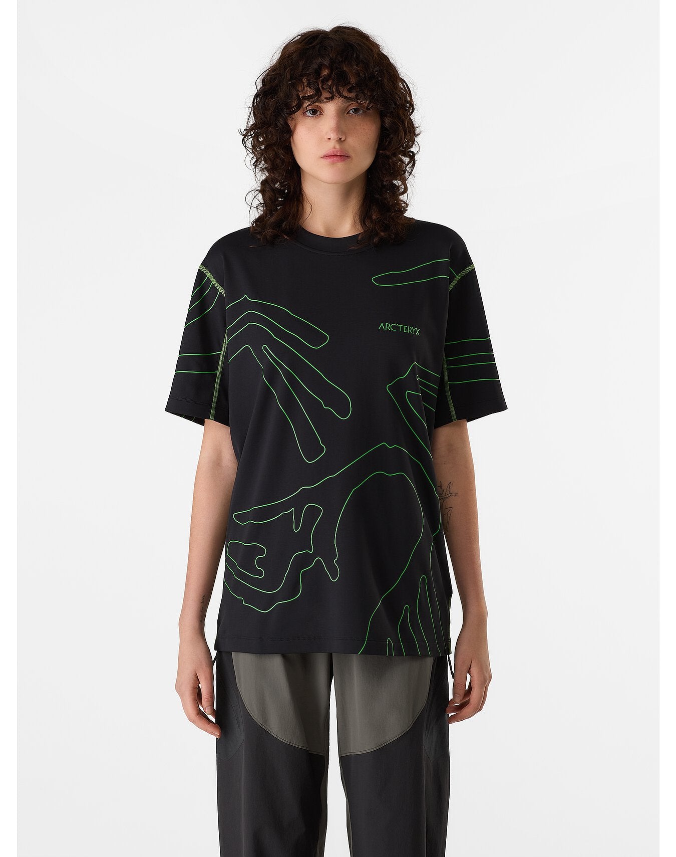 Copal Ss Grotto Line Tee Unisex in Black - Arc'teryx Australia