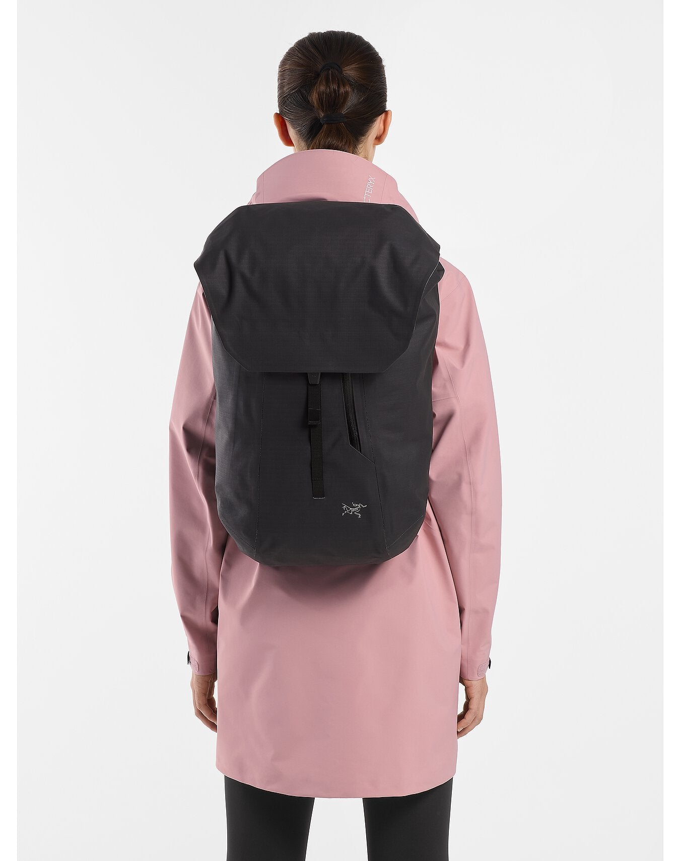 Granville 25 Backpack in Black - Arc'teryx Australia