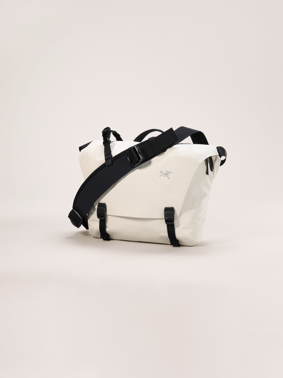 Granville 10 Courier Bag