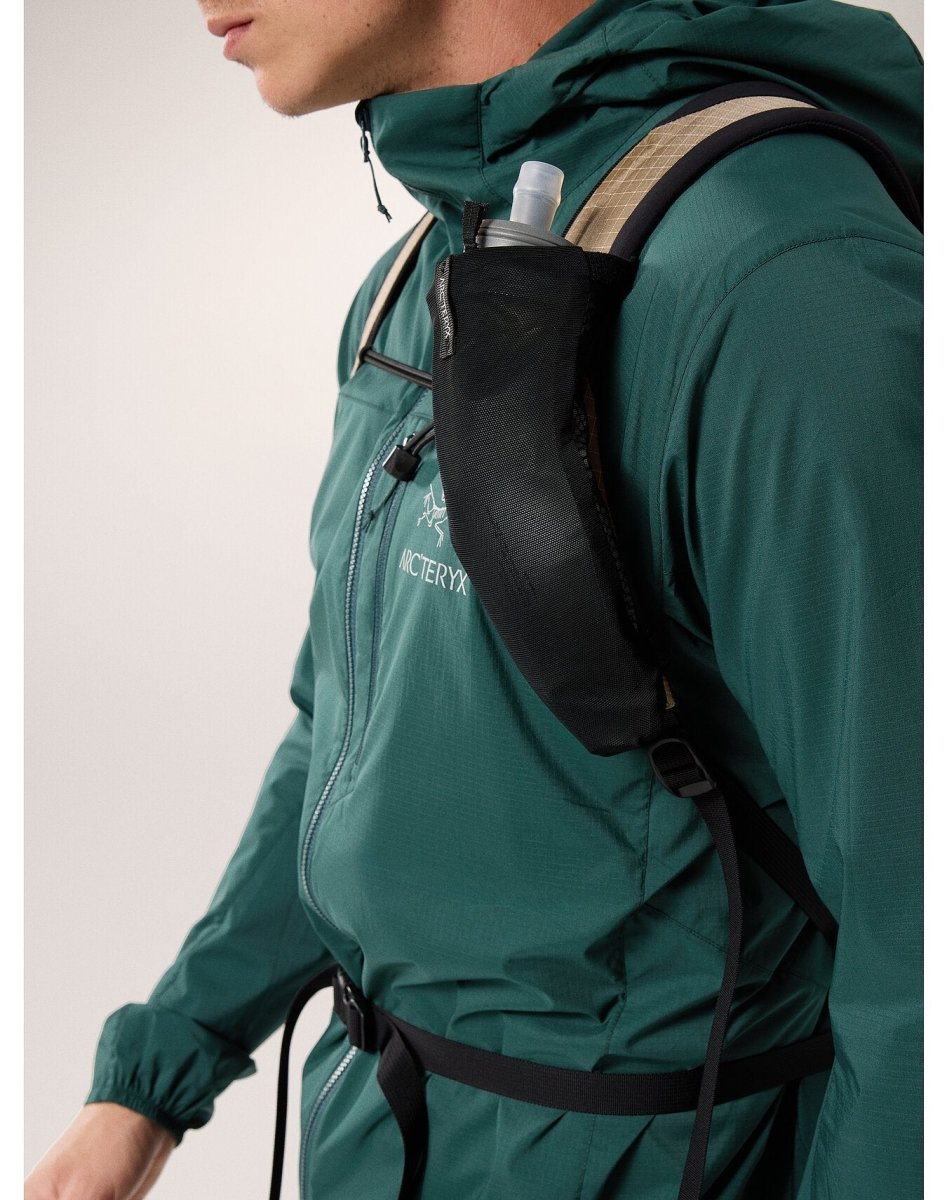 Della Flask Holder Pack Accessory Black - Arc'teryx Australia