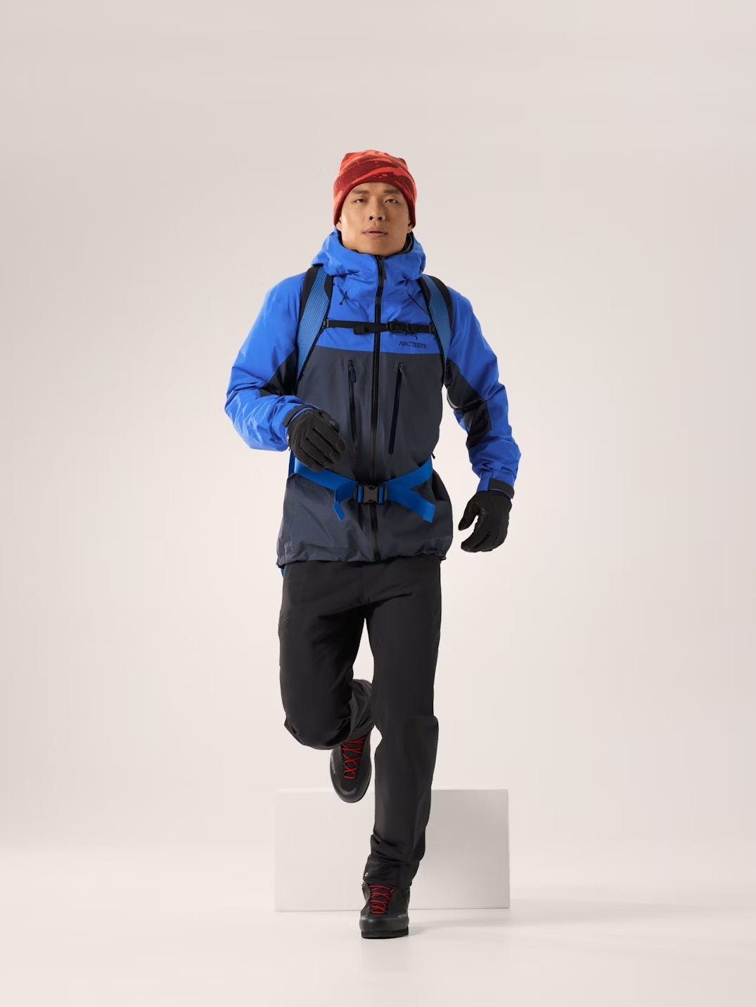 Alpha Jacket Men's Lt Vitality / Black Sapphire - Arc'teryx Australia
