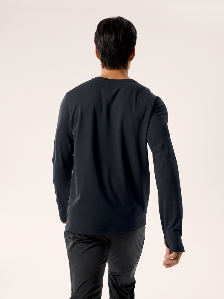 Arc'teryx Men Versatile Cormac Heavyweight Shirt LS Black – Black Arc'teryx Men Versatile Cormac Heavyweight Shirt LS Black – Black
