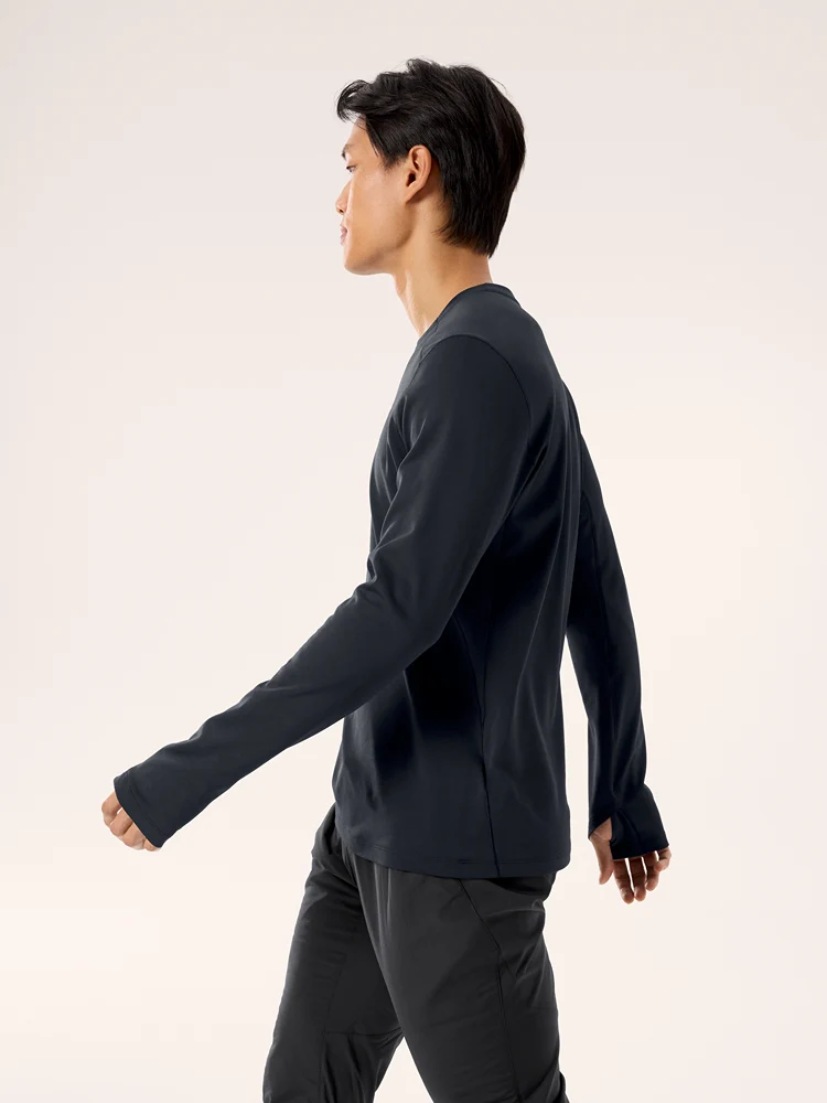 Arc'teryx Men Versatile Cormac Heavyweight Shirt LS Black – Black Arc'teryx Men Versatile Cormac Heavyweight Shirt LS Black – Black