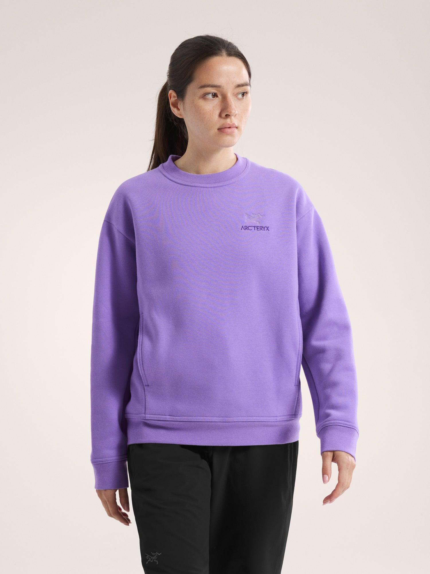 Emblem Fleece Crew Women's
