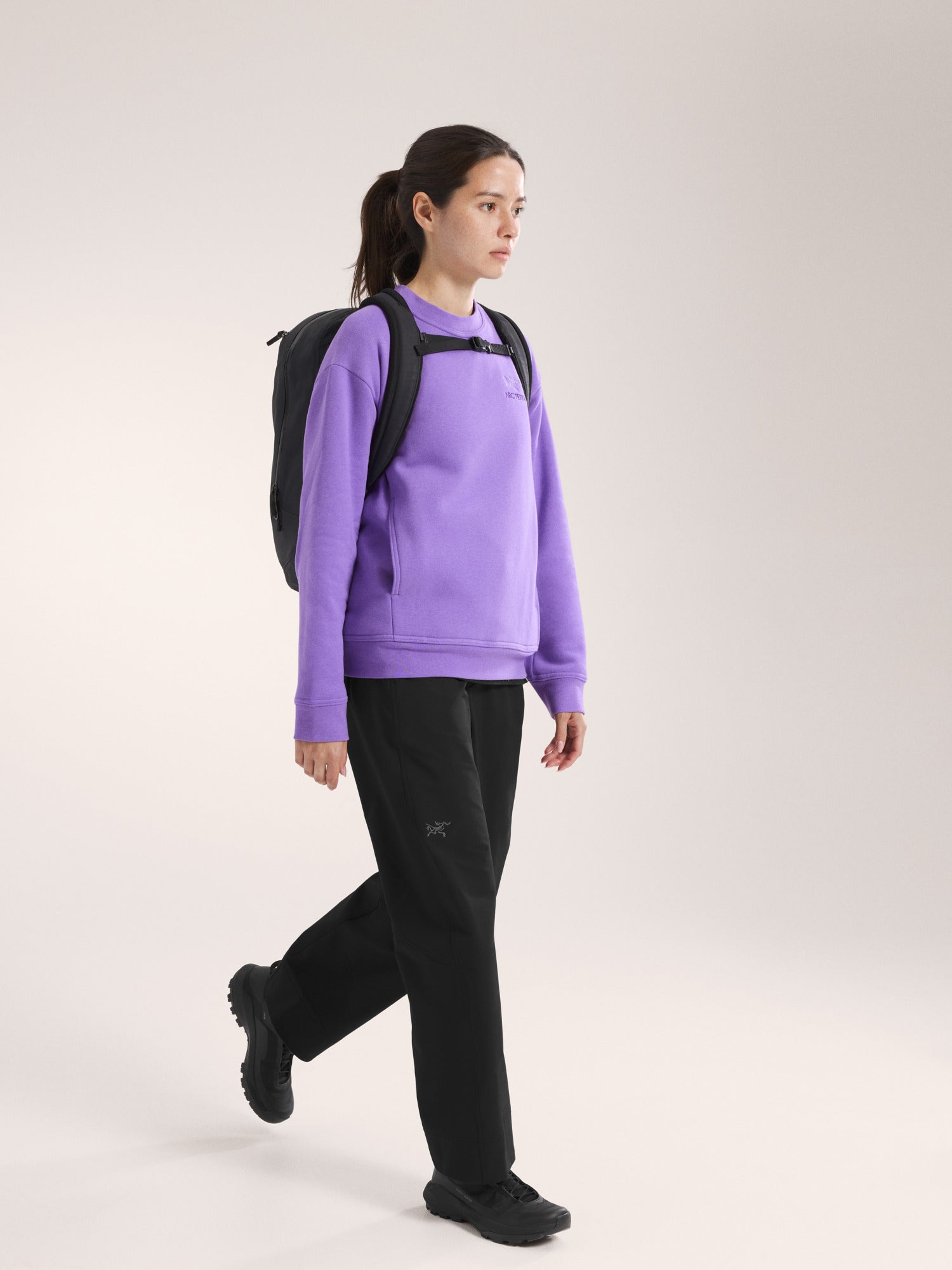 Emblem Fleece Crew Women's