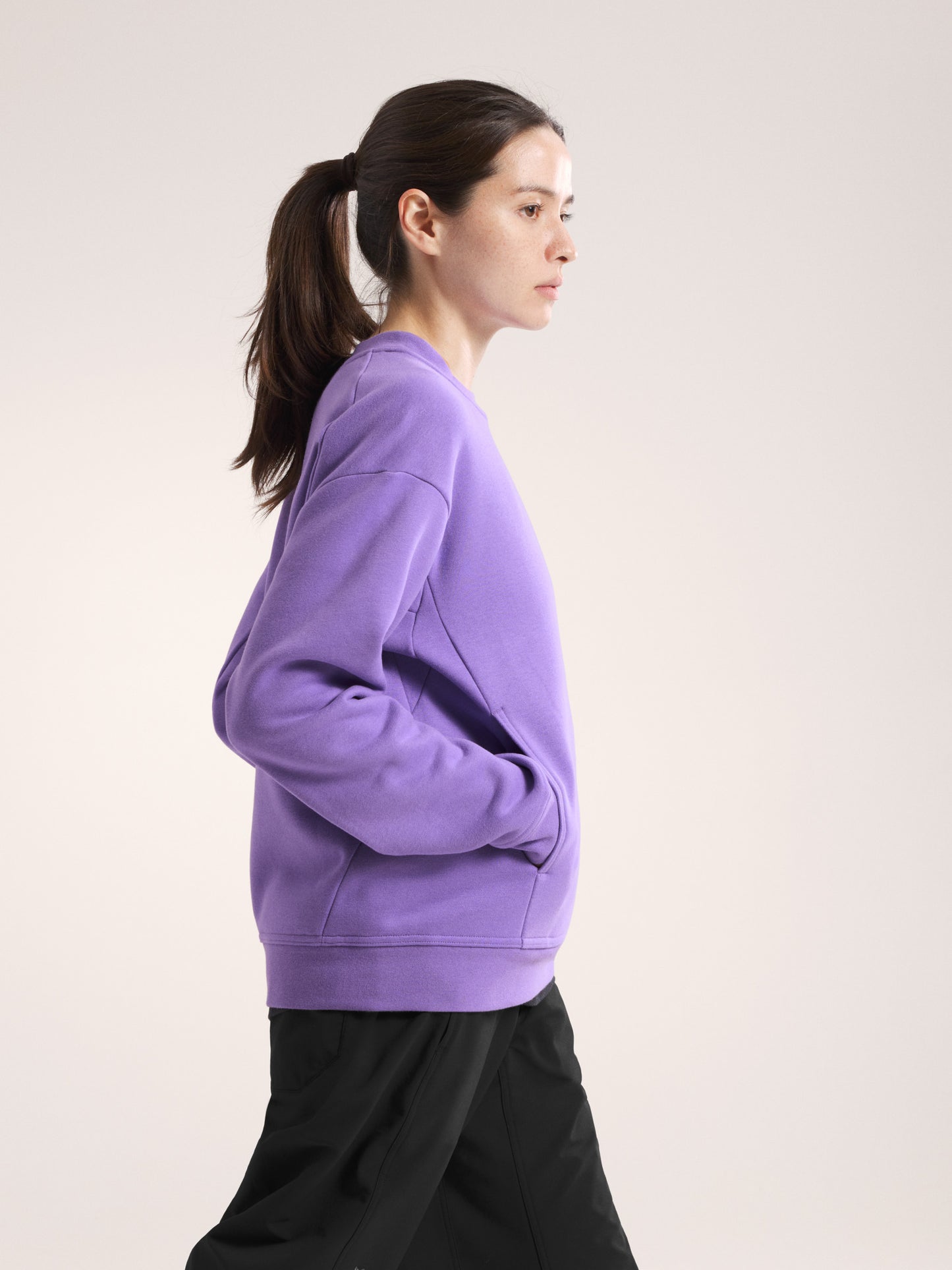 Emblem Fleece Crew Women's