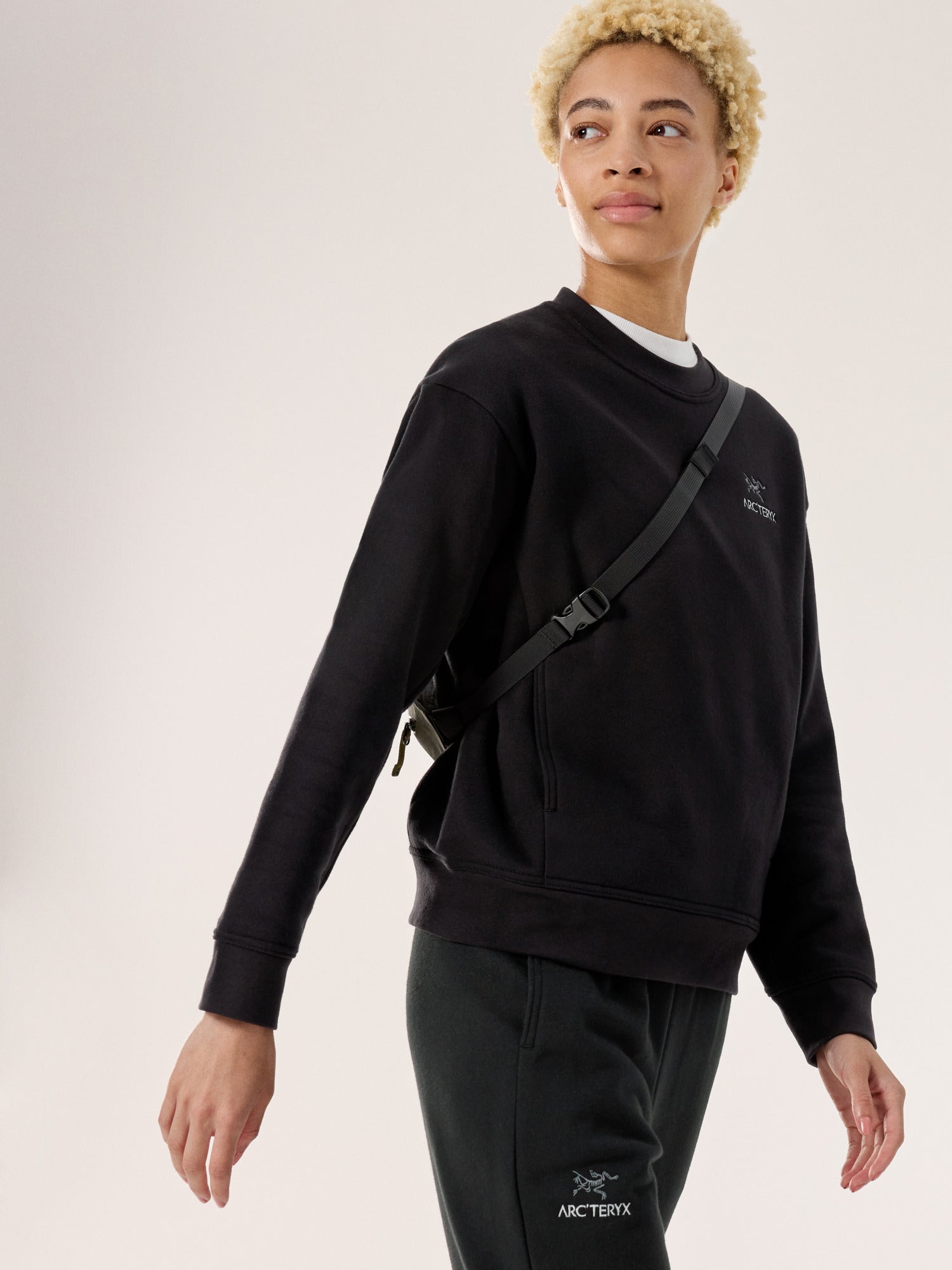 Emblem Fleece Crew Women's