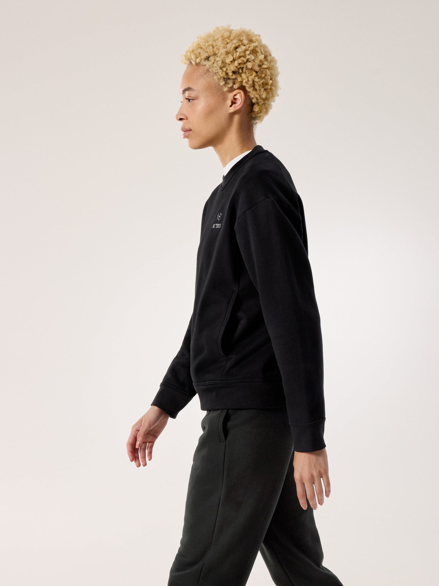 Emblem Fleece Crew Women's