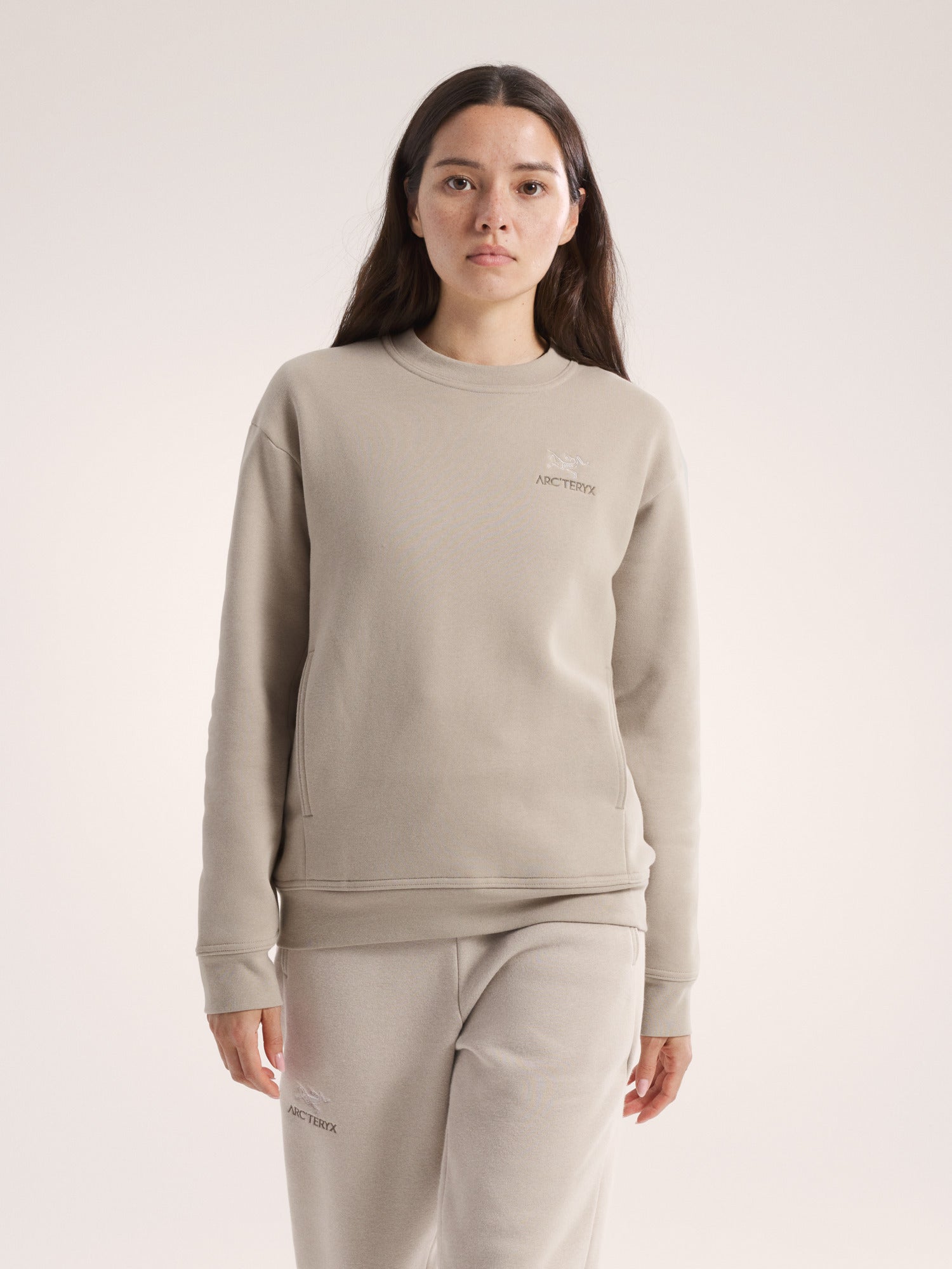 Emblem Fleece Crew Women's