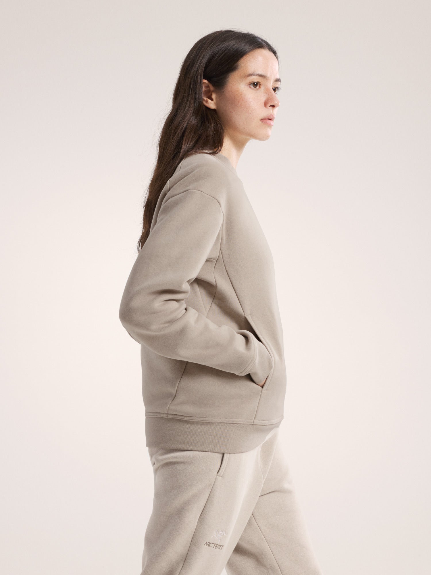 Emblem Fleece Crew Women's