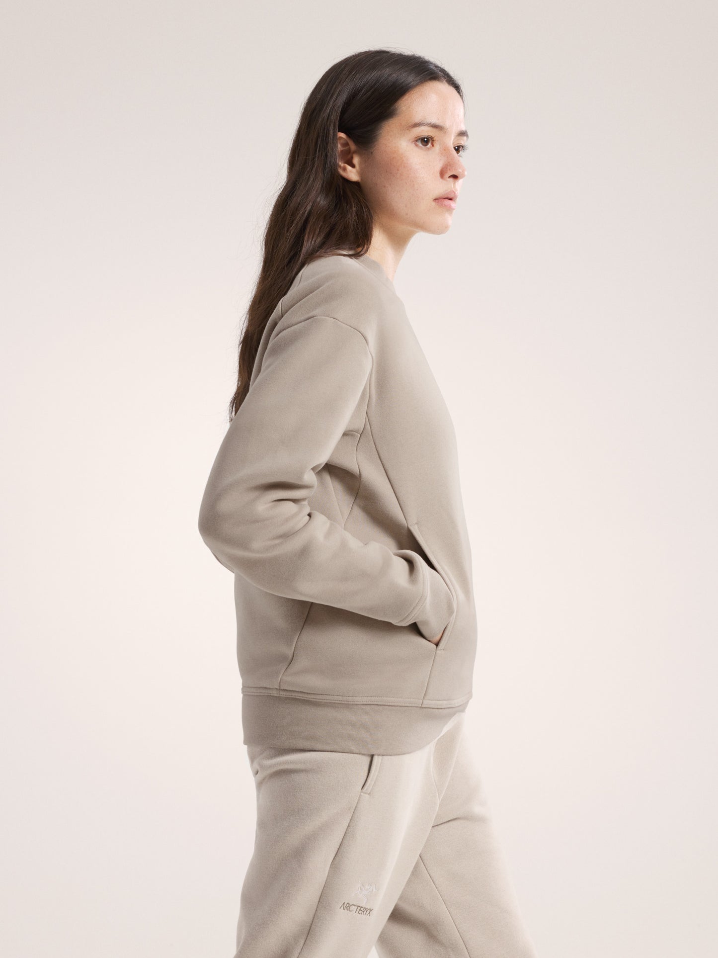 Emblem Fleece Crew Women's