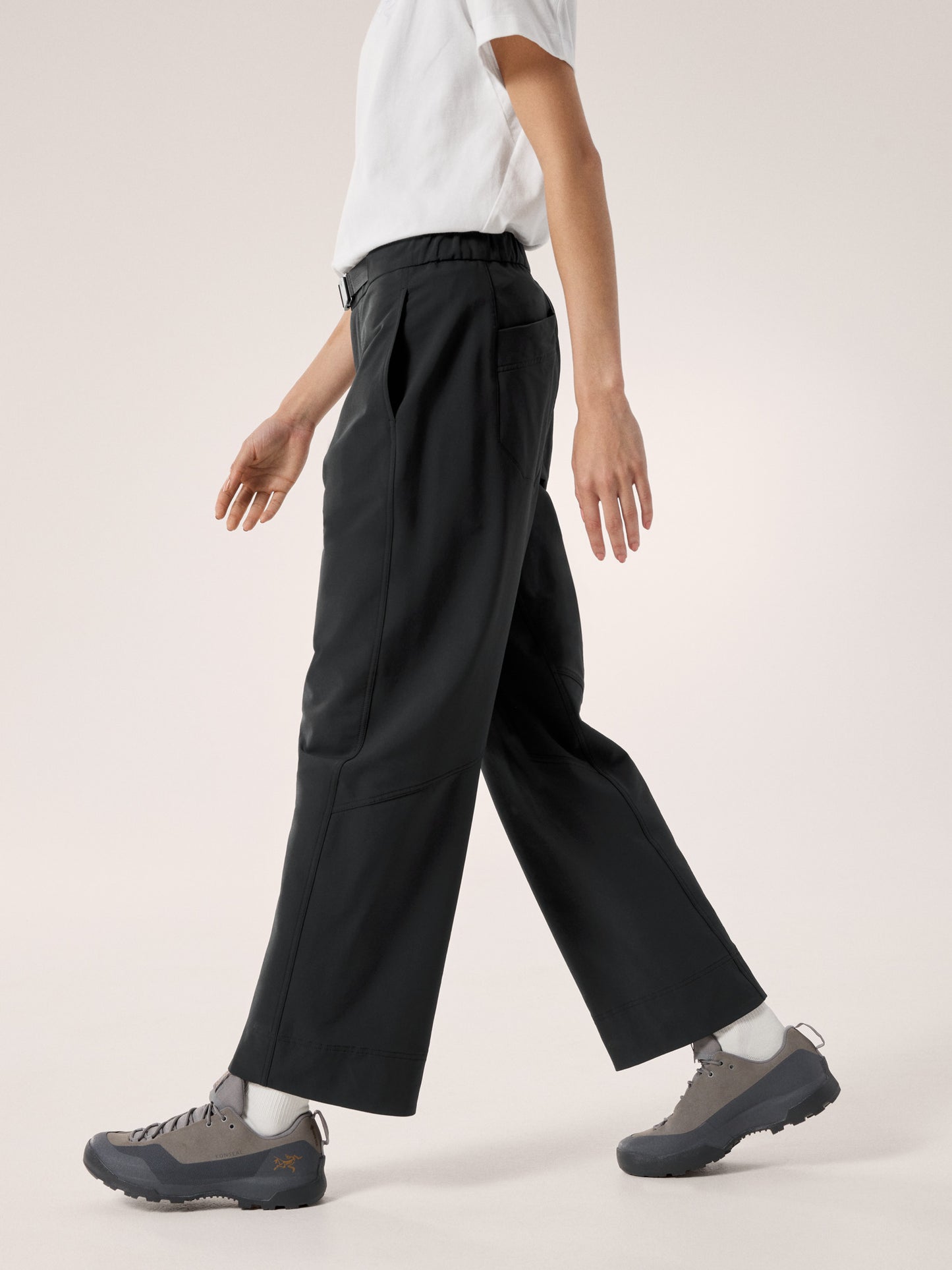 Nia Pant Women's