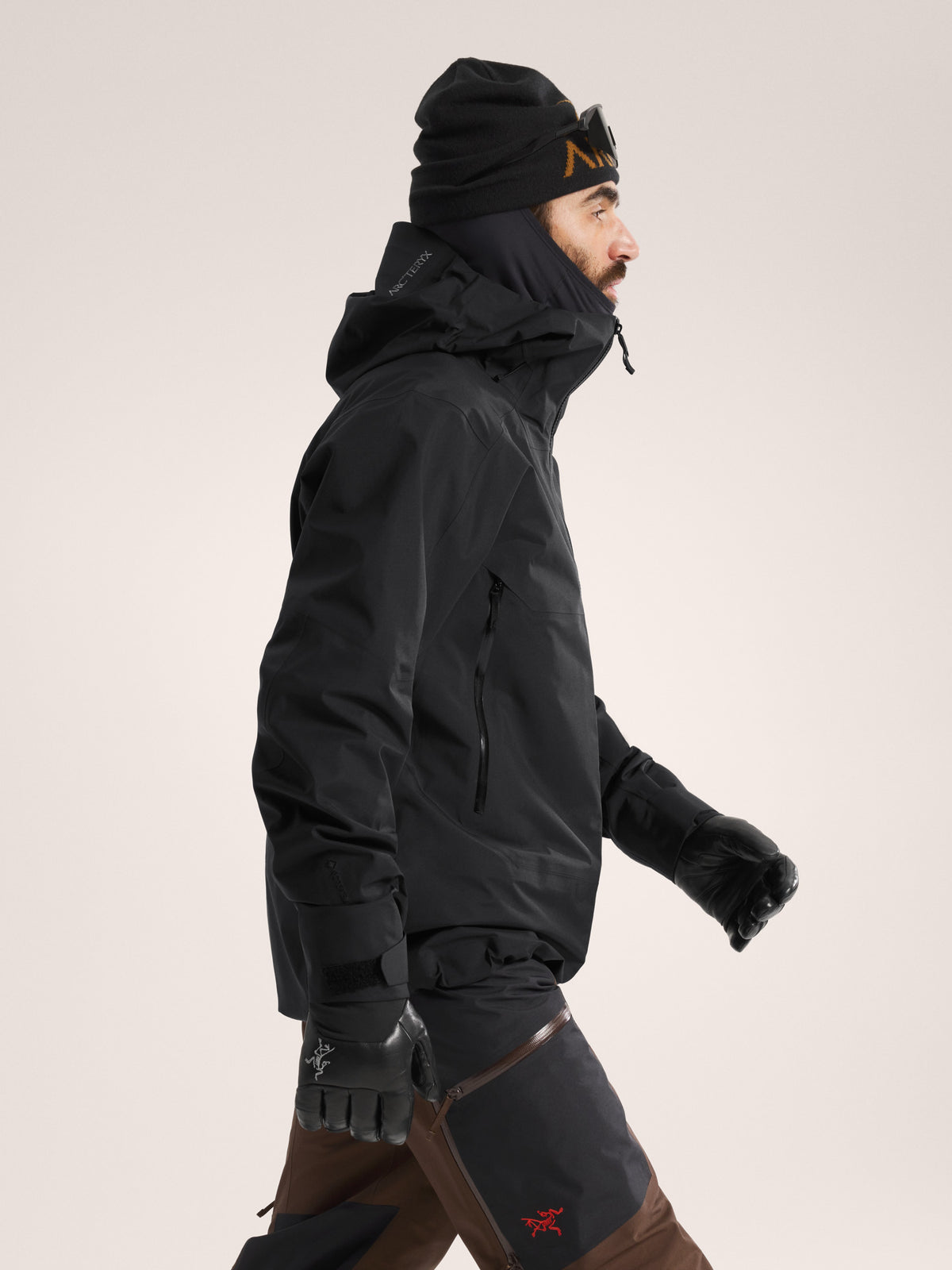 Arc'teryx Men's Waterproof Sabre Jacket Black – Black – Arc'teryx Australia