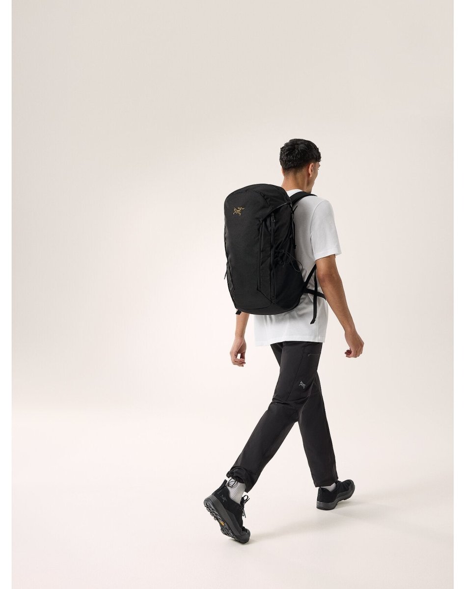 Mantis 30 Backpack Black - Arc'teryx Australia
