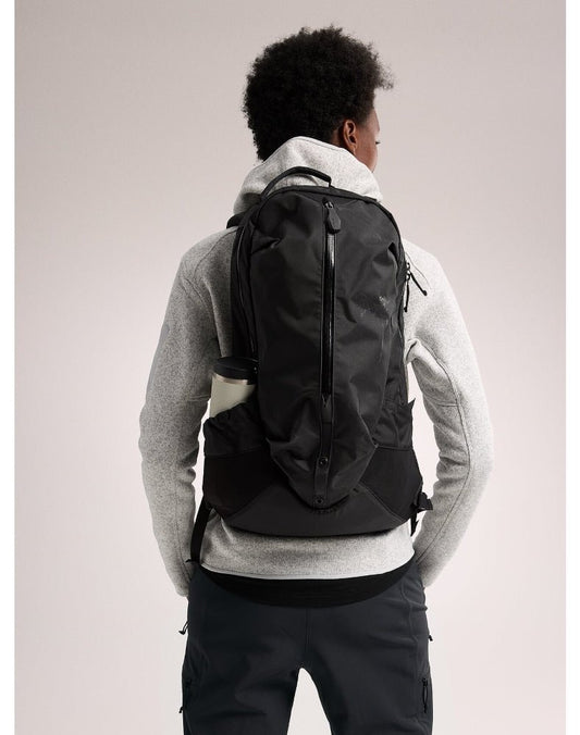 Arro 22 Backpack Black II - Arc'teryx Australia