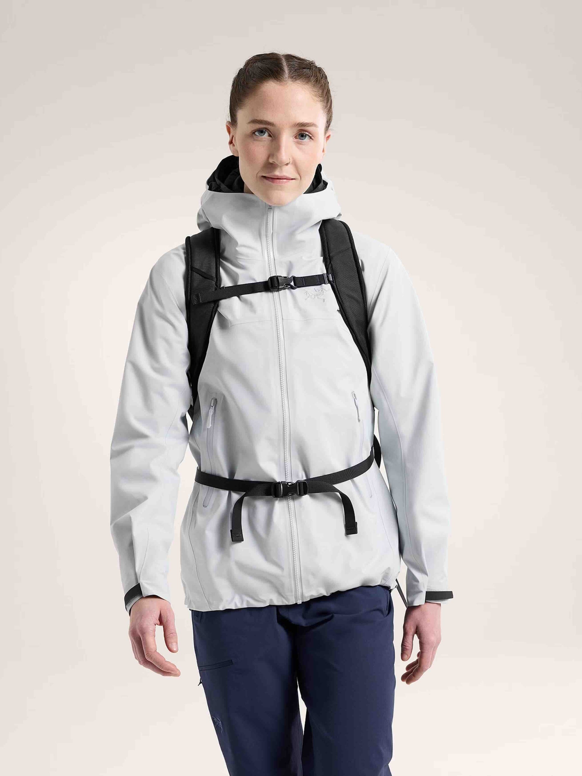 Mantis 16 Backpack Black - Arc'teryx Australia
