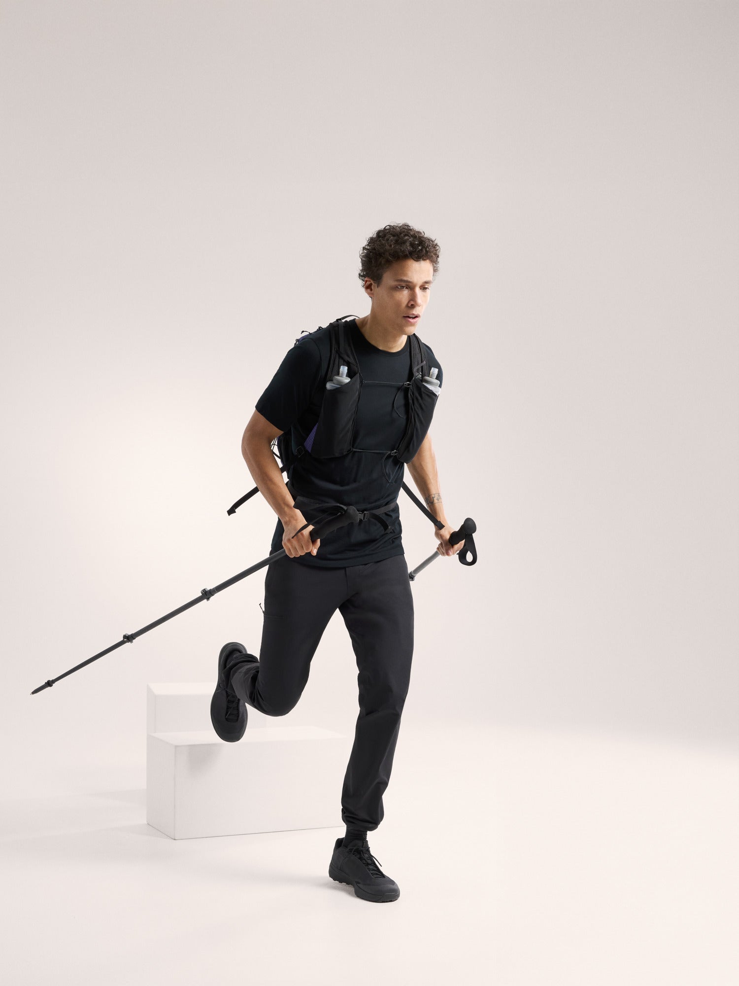 Ionia Merino Wool Shirt SS Men's Black - Arc'teryx Australia