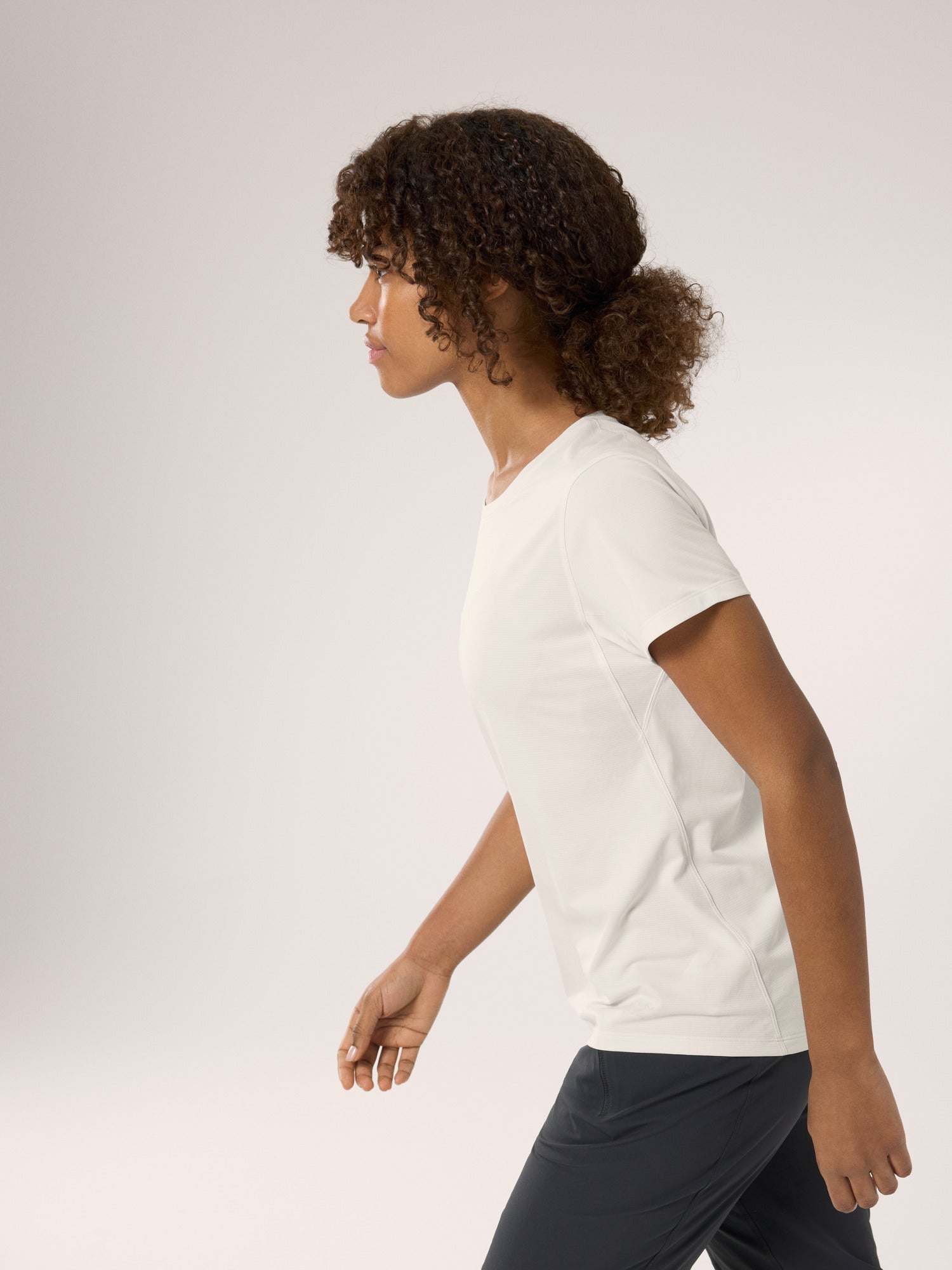 Taema Crew Neck Shirt SS Women's Arctic Silk Heather - Arc'teryx Australia