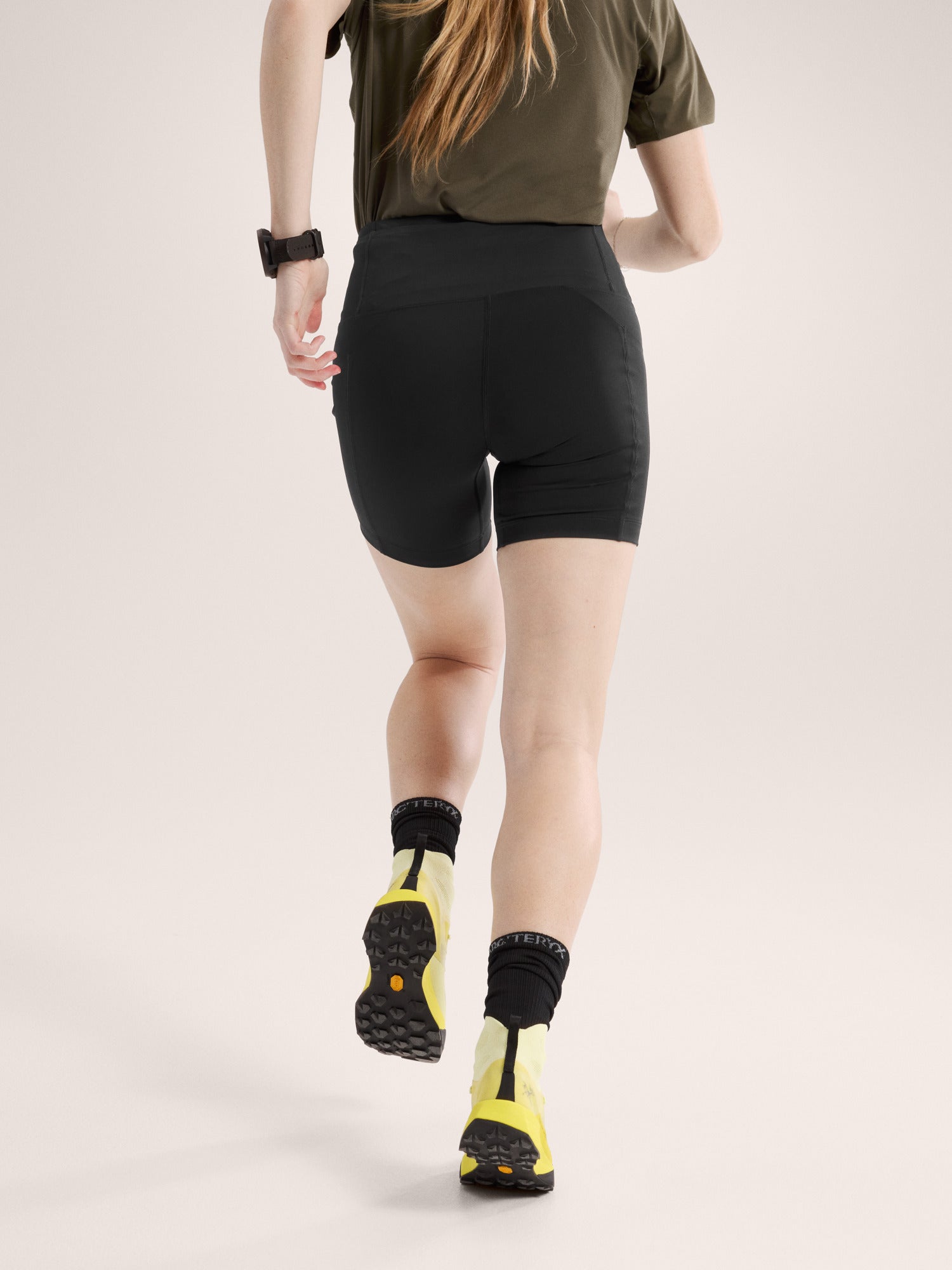 Essent High - Rise Utility Short 6