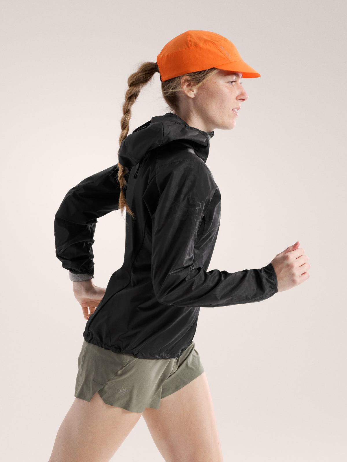 Arc'teryx Women's Lightweight Norvan Windshell Hoody Black – Black ...