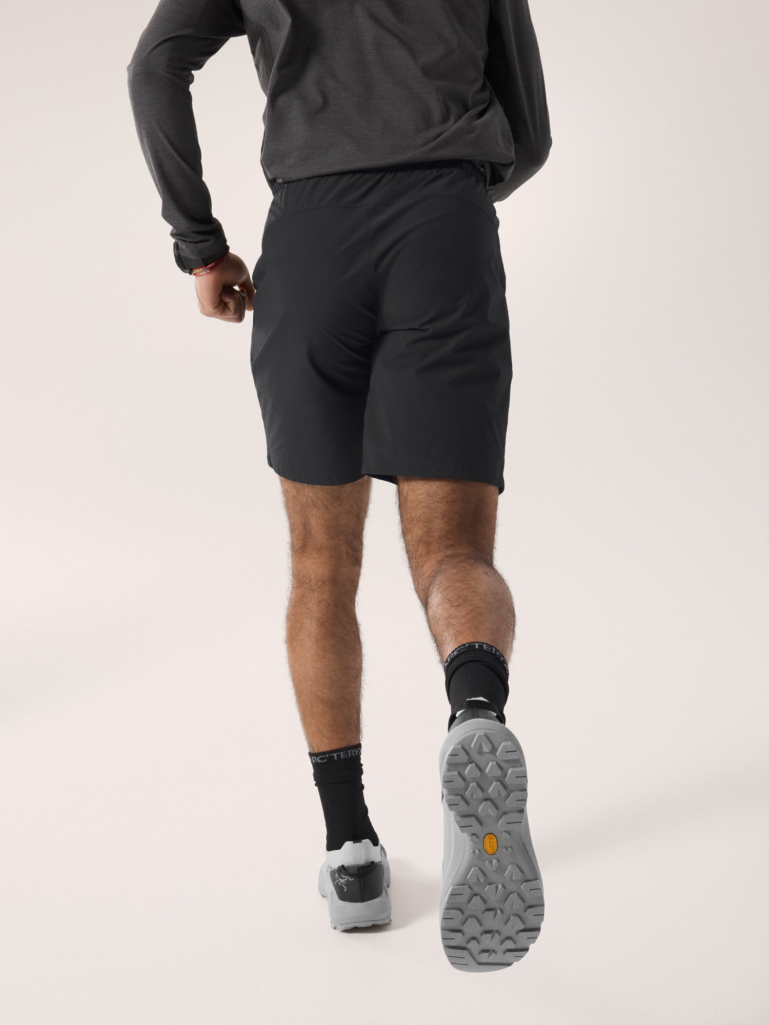 Incendo Short 9 Men's Black - Arc'teryx Australia