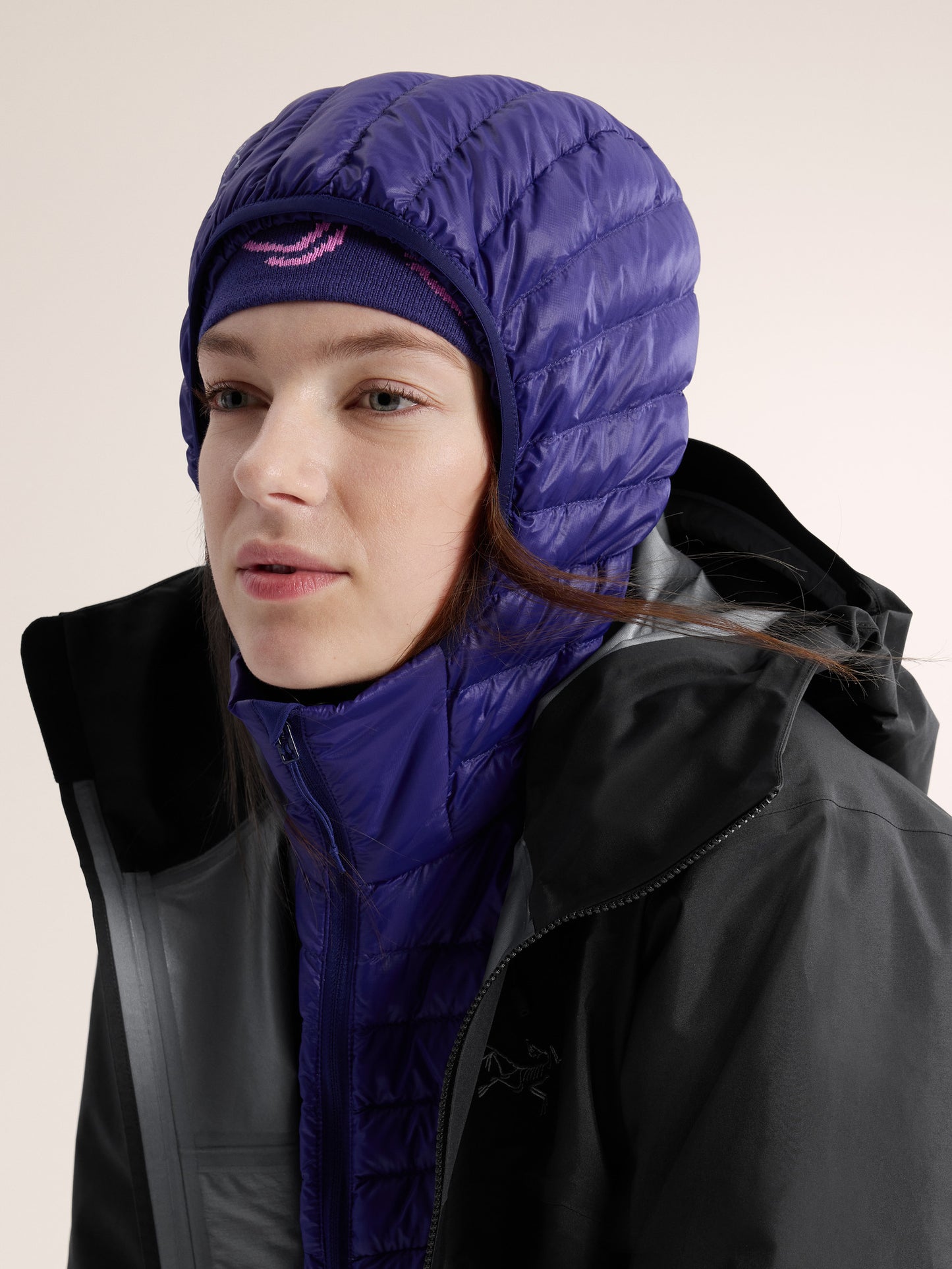 Lightweight Bird Head Toque