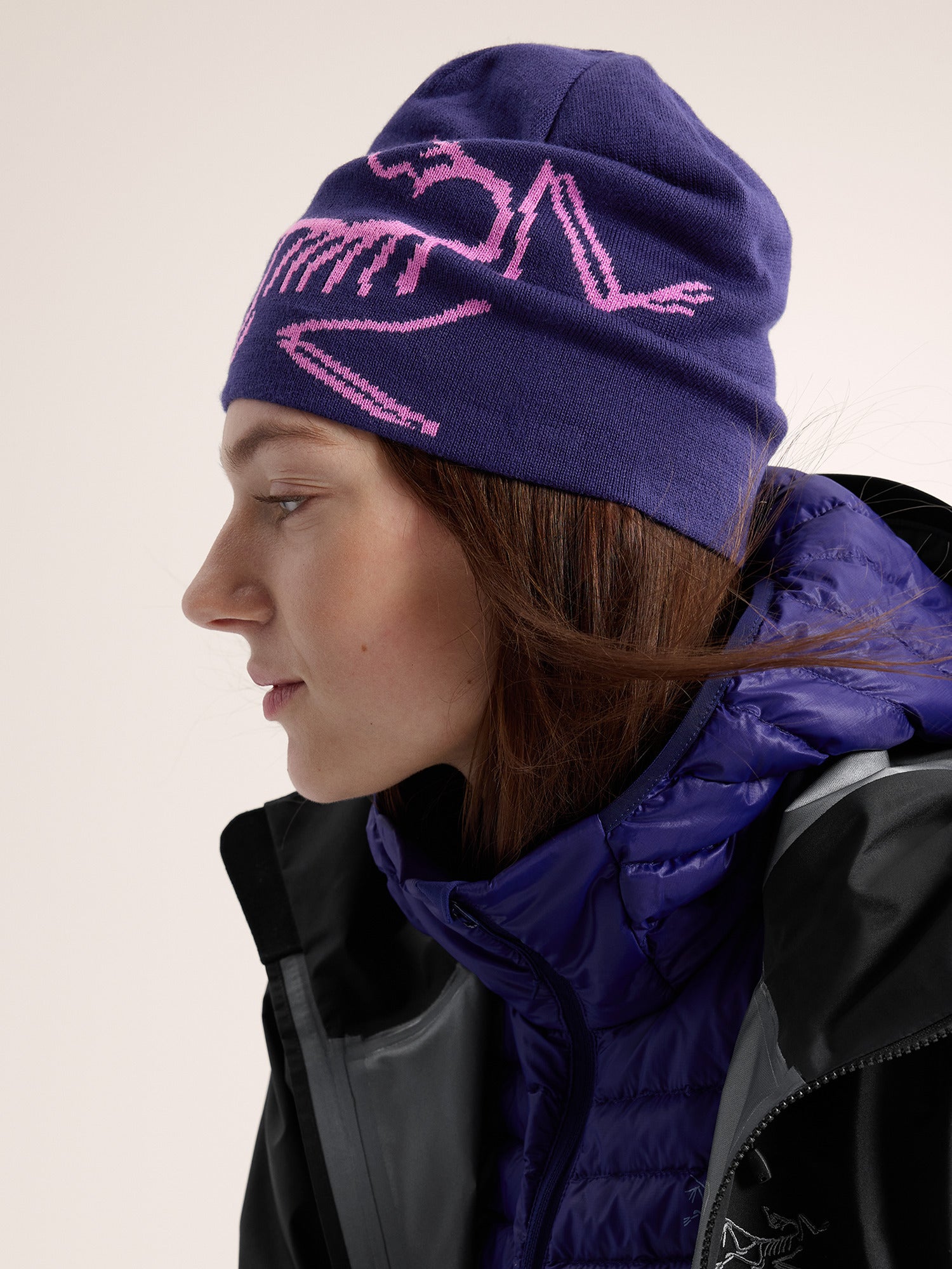 Lightweight Bird Head Toque