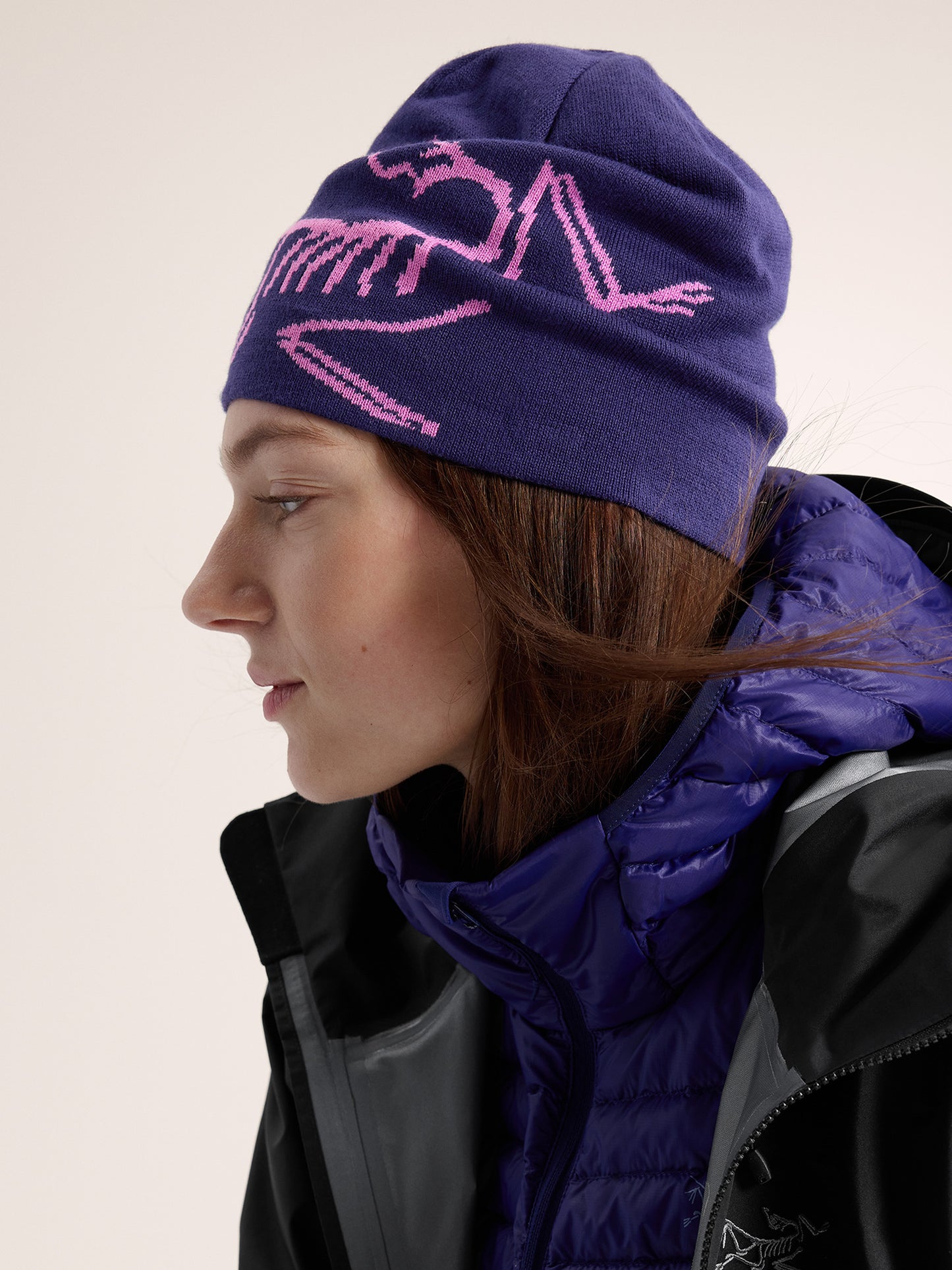 Lightweight Bird Head Toque