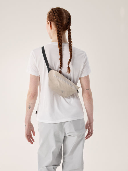Arc'teryx Weather resistant Granville Crossbody Bag Light Grey