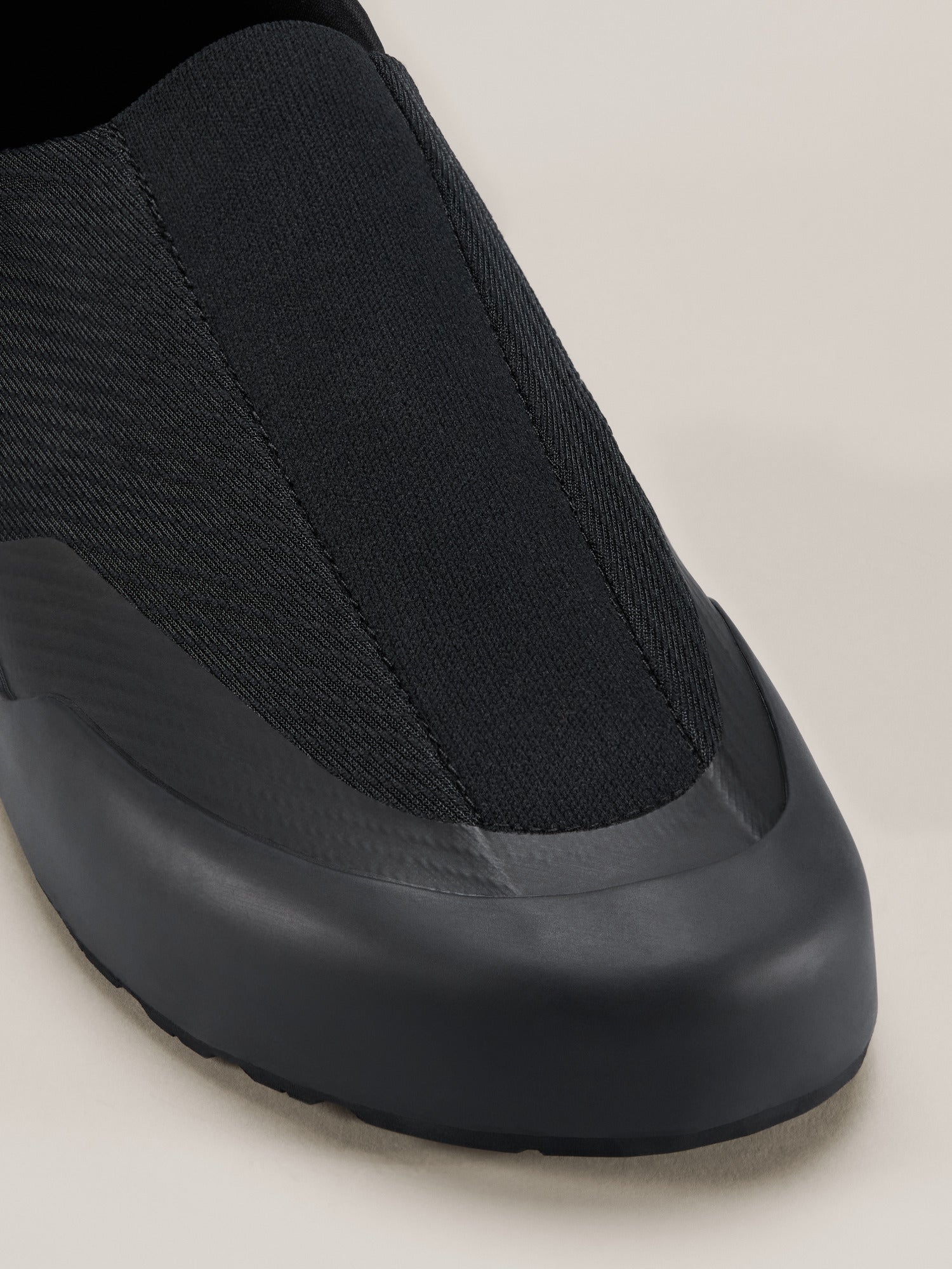 Kragg Shoe Men's Black/Black - Arc'teryx Australia