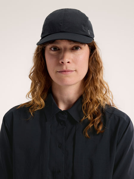 Arc'teryx Lightweight Sinsola Cinch Cap Black – Black – Arc'teryx