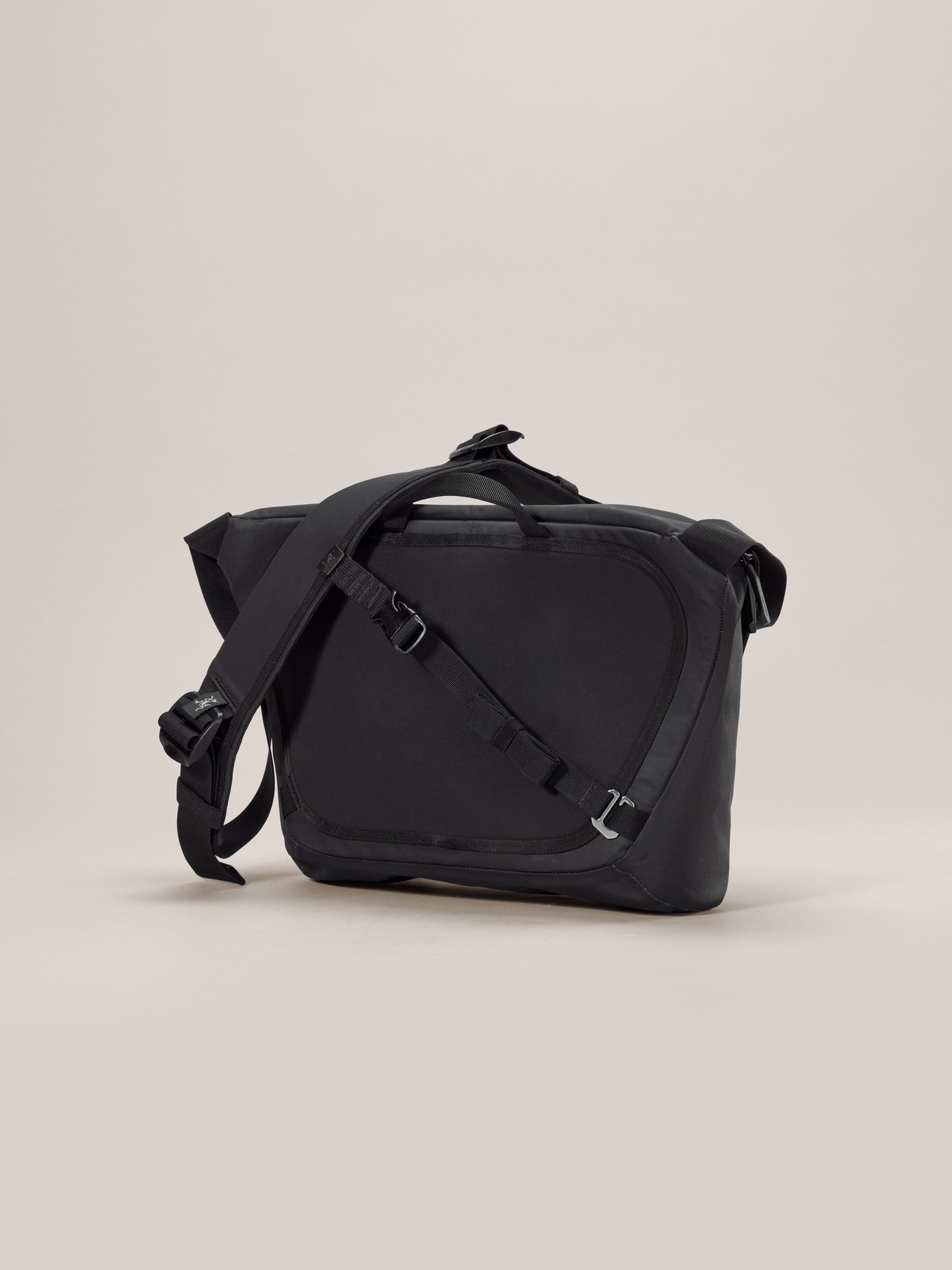 Granville 10 Courier Bag