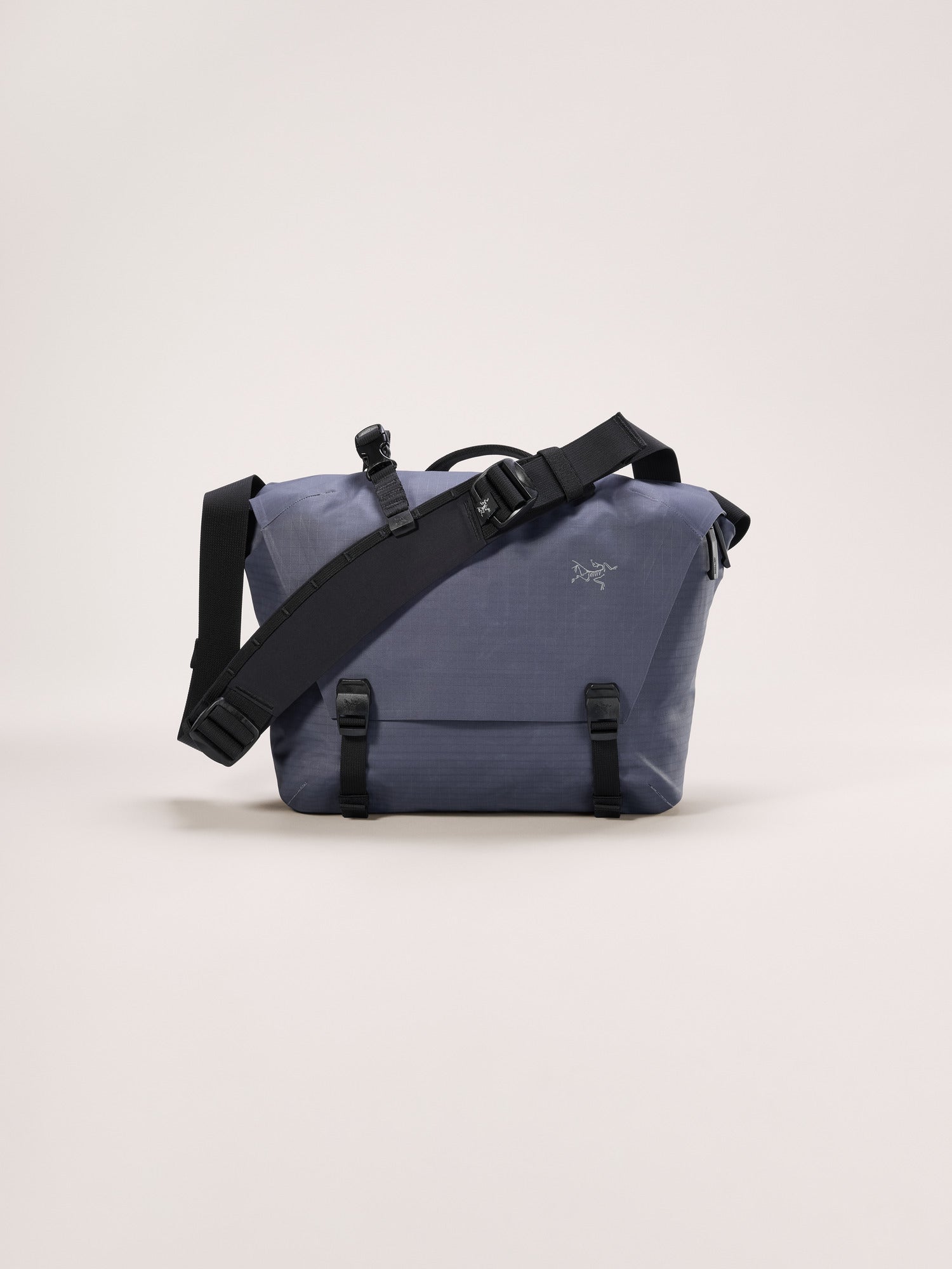 Granville 10 Courier Bag