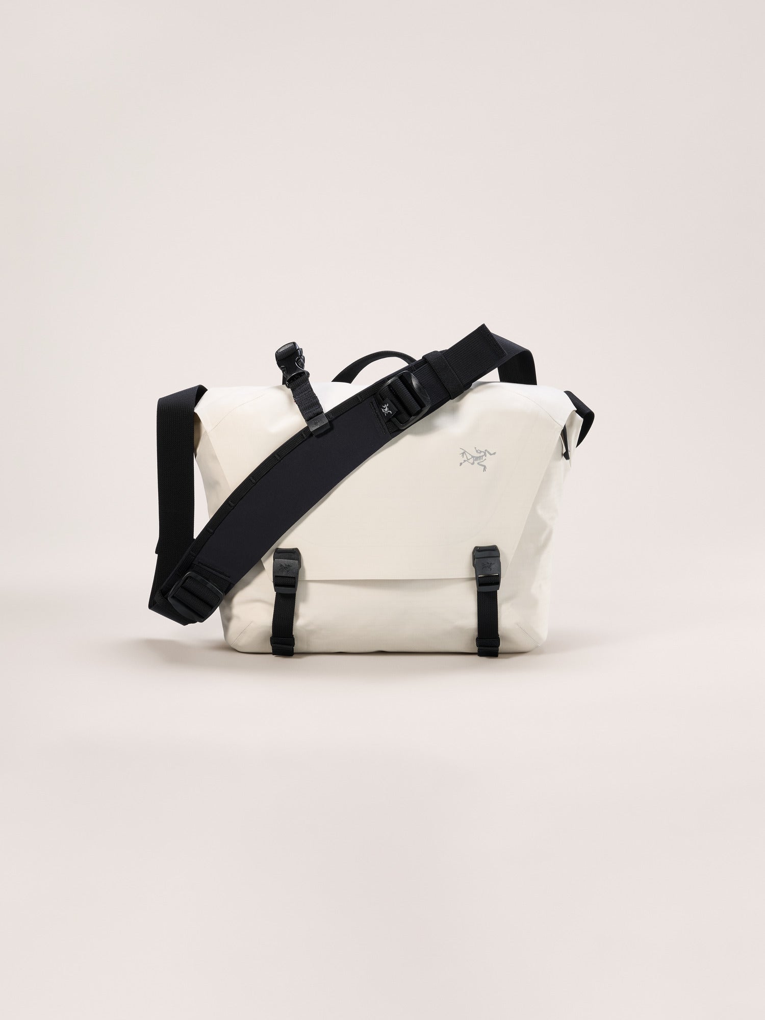 Granville 10 Courier Bag